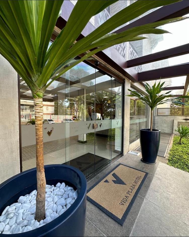 Vida Plaza Hotel