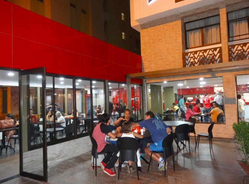 Vida Plaza Hotel 3*
